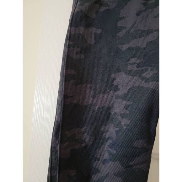 Look at Me Now Seamless Cropped Leggings M - Picture 6 of 9